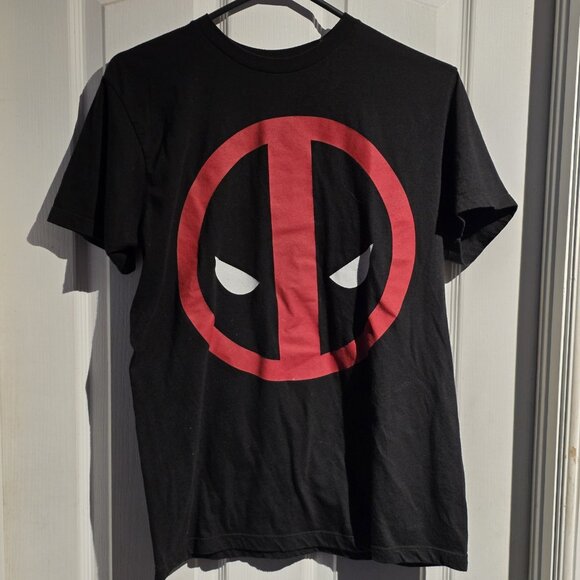 Deadpool Marvel Grapic T-Shirt Men's M Medium Black Red Short Sleeve Top - Picture 1 of 4